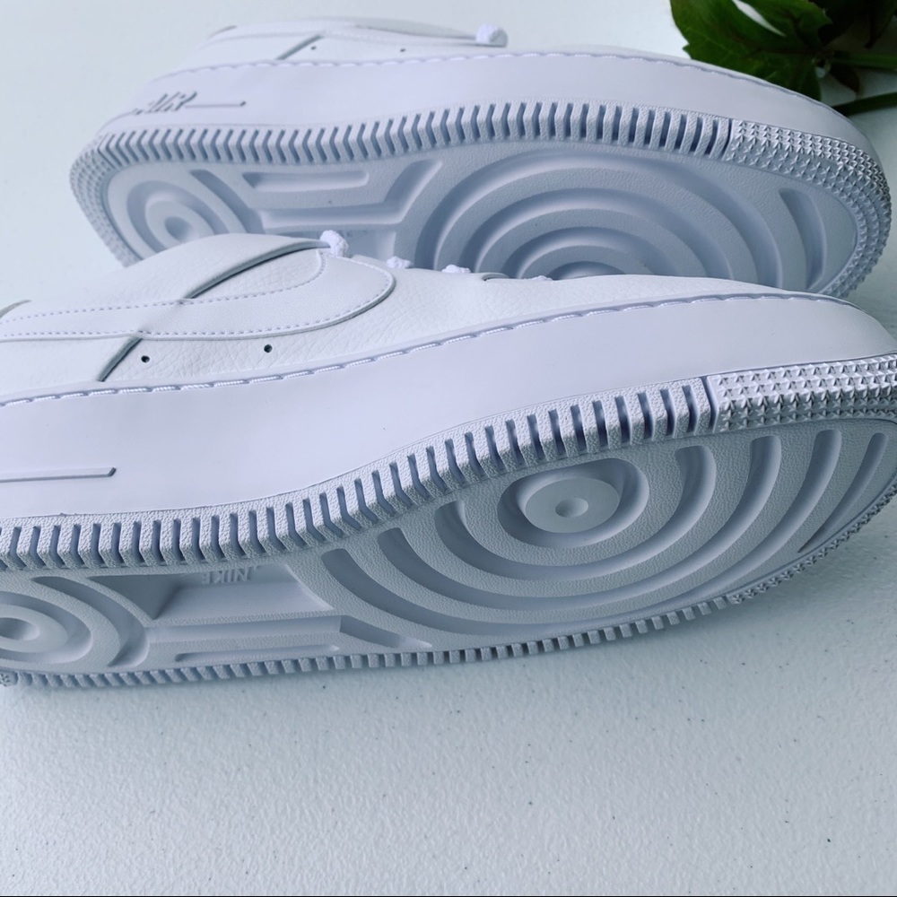 NEW Nike Air Force 1 Sage Low - Picture 11 of 11